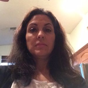 Meet your Posher, Lorraine